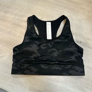 Fabletics On-The-Go Medium Impact Black Camo Sports Bra Size M